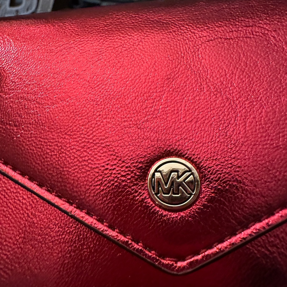 Michael Kors Continental Wallet Metallic Patent Leather / added unbranded chain - Picture 6 of 15